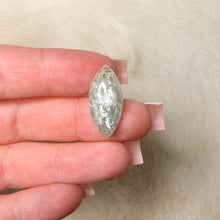 Load image into Gallery viewer, Custom Rare Oregon Sunstone Butterfly Pendant(read description)