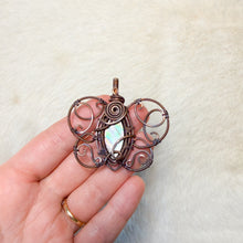 Load image into Gallery viewer, Black Mother of Pearl Butterfly Pendant