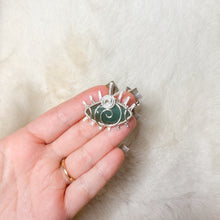 Load image into Gallery viewer, Jade Eye Pendant