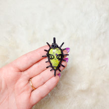Load image into Gallery viewer, Atlantisite Alien Goddess Sun Pendant
