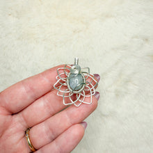 Load image into Gallery viewer, Star Sapphire Sunflower Pendant
