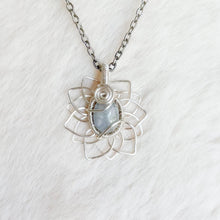 Load image into Gallery viewer, Star Sapphire Sunflower Pendant
