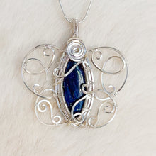 Load image into Gallery viewer, Sieber Agate Butterfly Pendant
