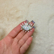 Load image into Gallery viewer, Black Mother of Pearl Eye Pendant
