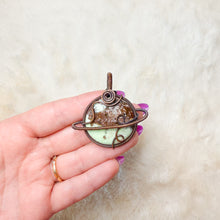 Load image into Gallery viewer, Lemon Prehnite Saturn Pendant
