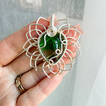 Load image into Gallery viewer, Fluorite Sunflower Pendant
